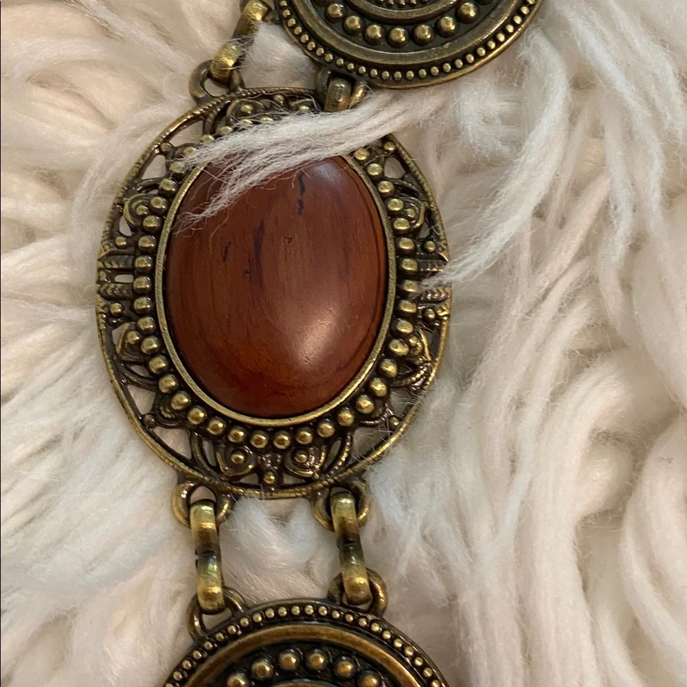 Vintage Style Medallion Belt with Brown Accents length 40” excellent condition - Picture 4 of 8